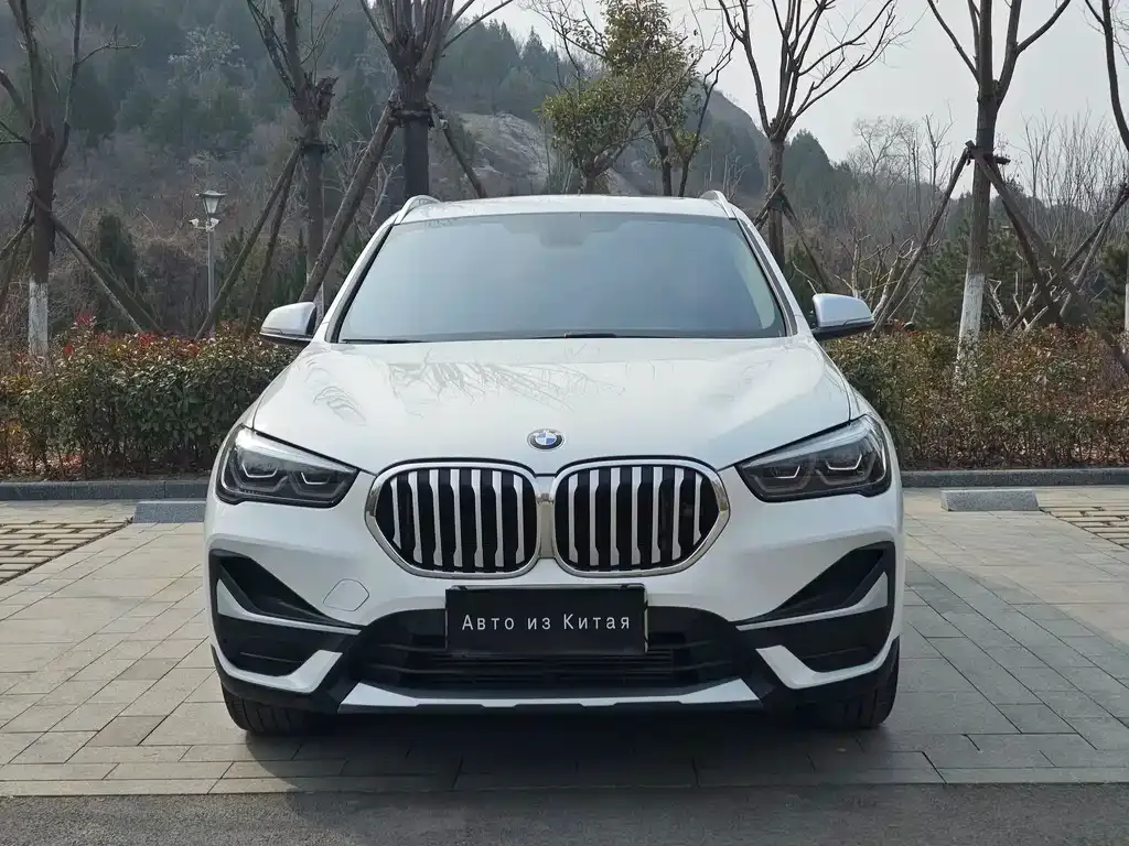 BMW X1 — фото 10
