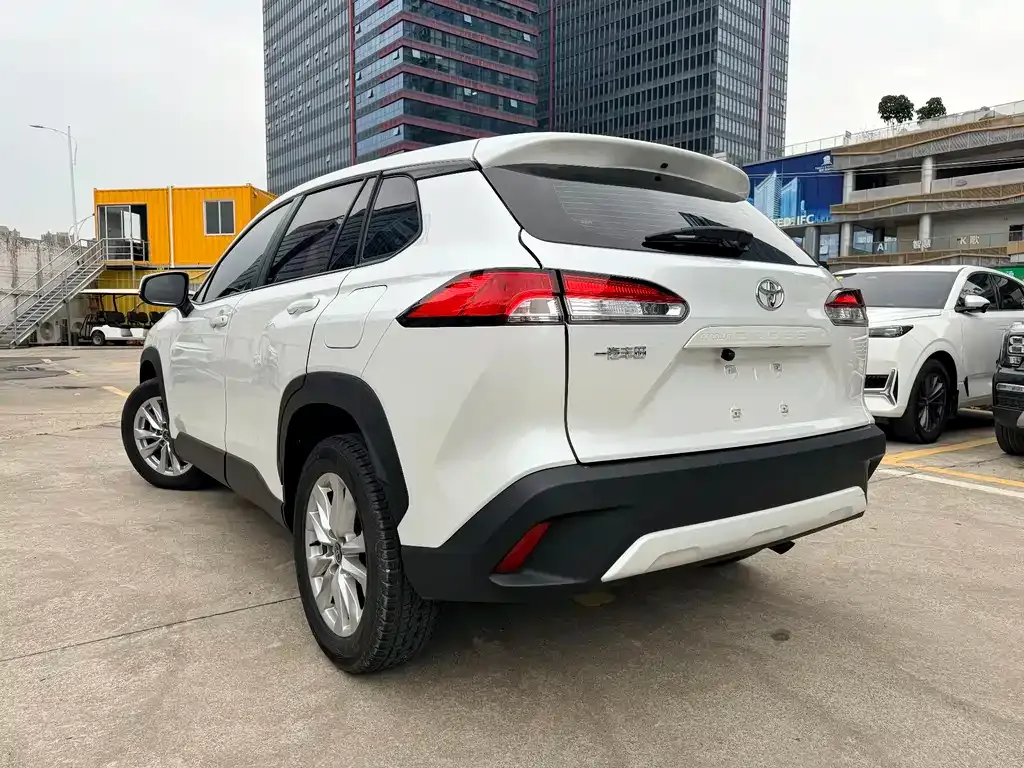 Toyota Corolla Cross — фото 3