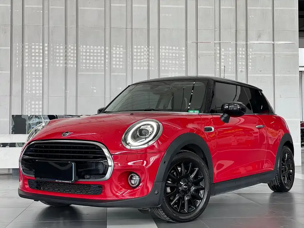 MINI Cooper (3-door) — фото 1