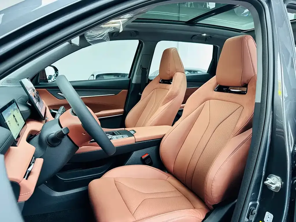 Changan CS75PLUS — фото 3