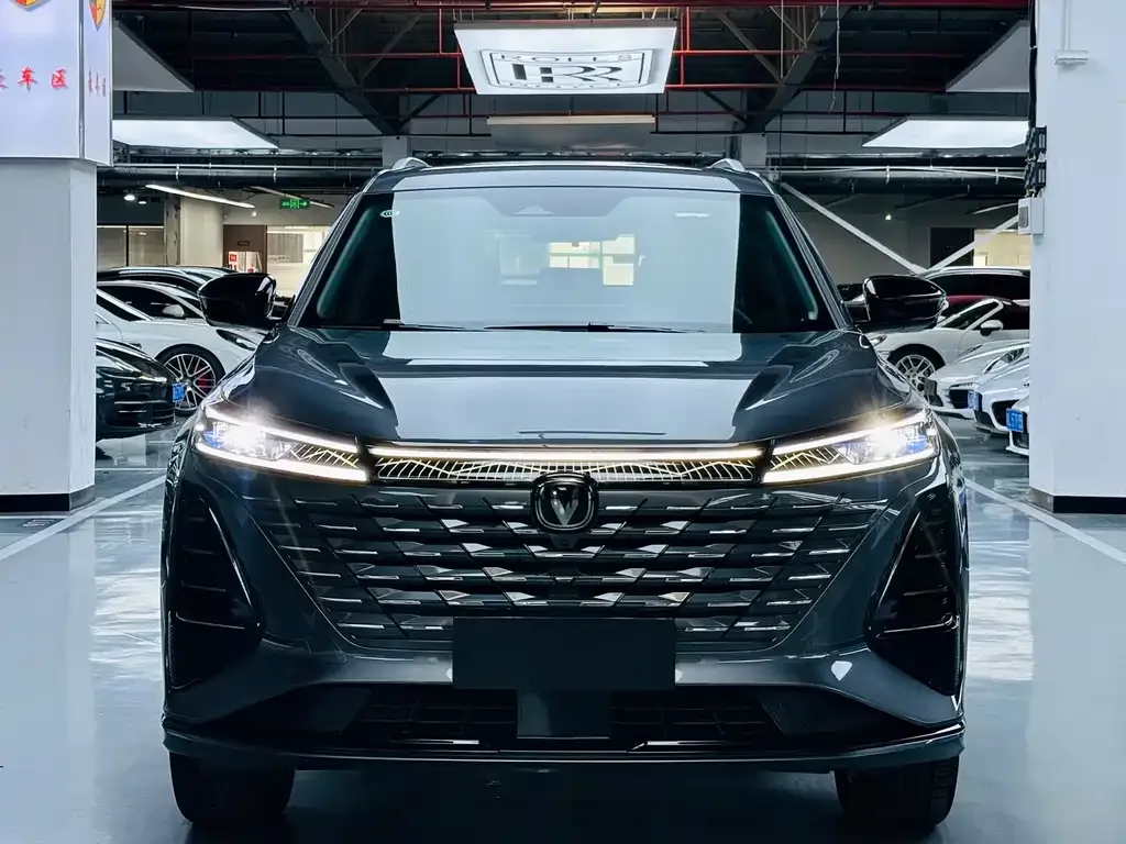 Changan CS75PLUS — фото 2