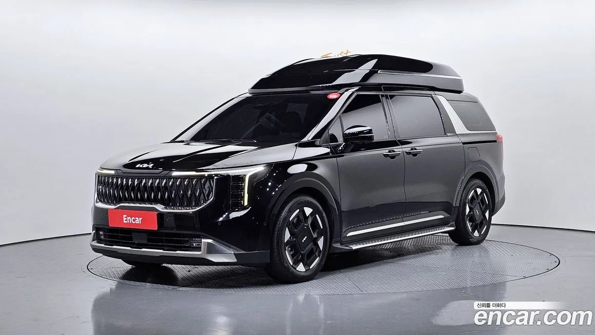 Kia Carnival — фото 1