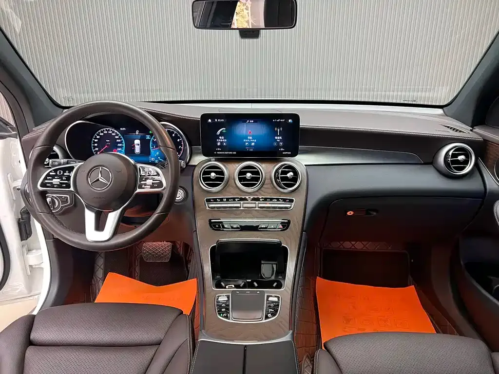 Mercedes-Benz GLC — фото 10