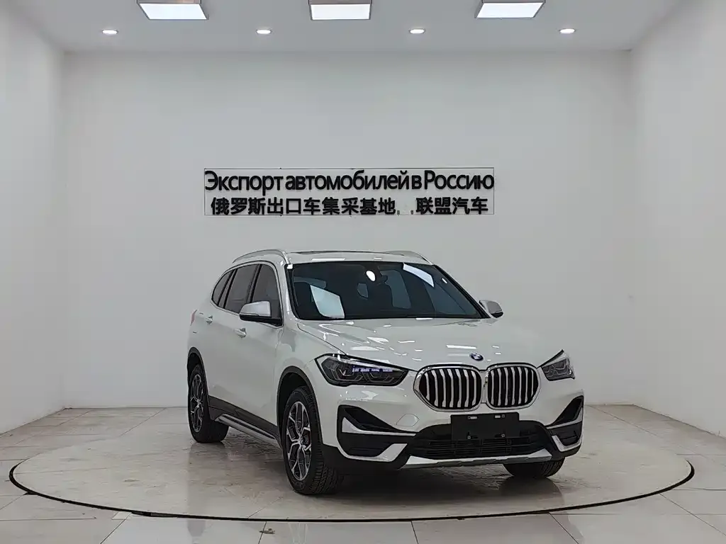 BMW X1 — фото 5
