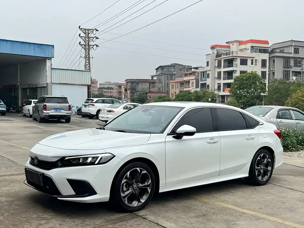 Honda Civic — фото 1