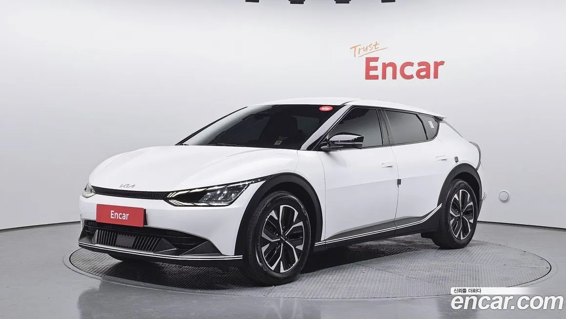 Kia EV6 — фото 1
