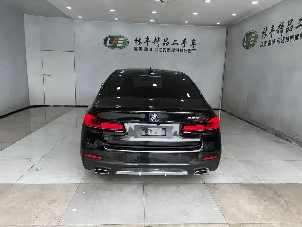 BMW 5 Series New Energy — фото 3