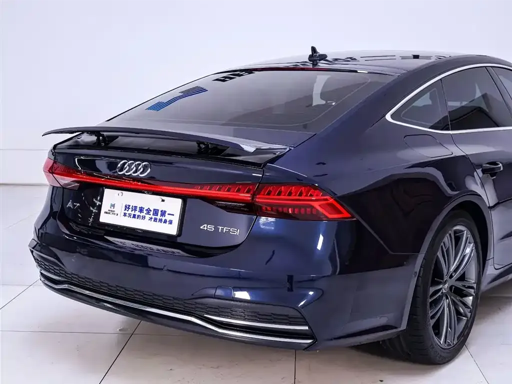 Audi A7 — фото 10