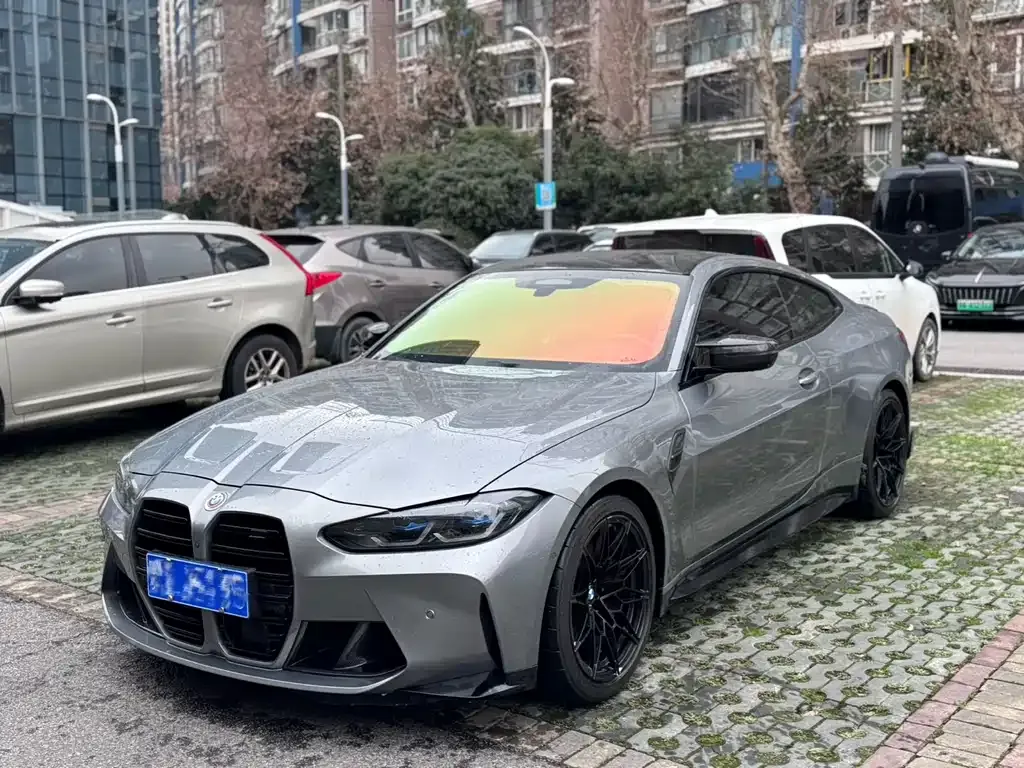 BMW M4 — фото 1