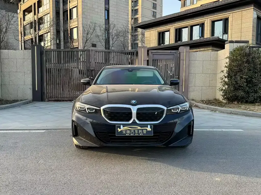 BMW i3 — фото 1