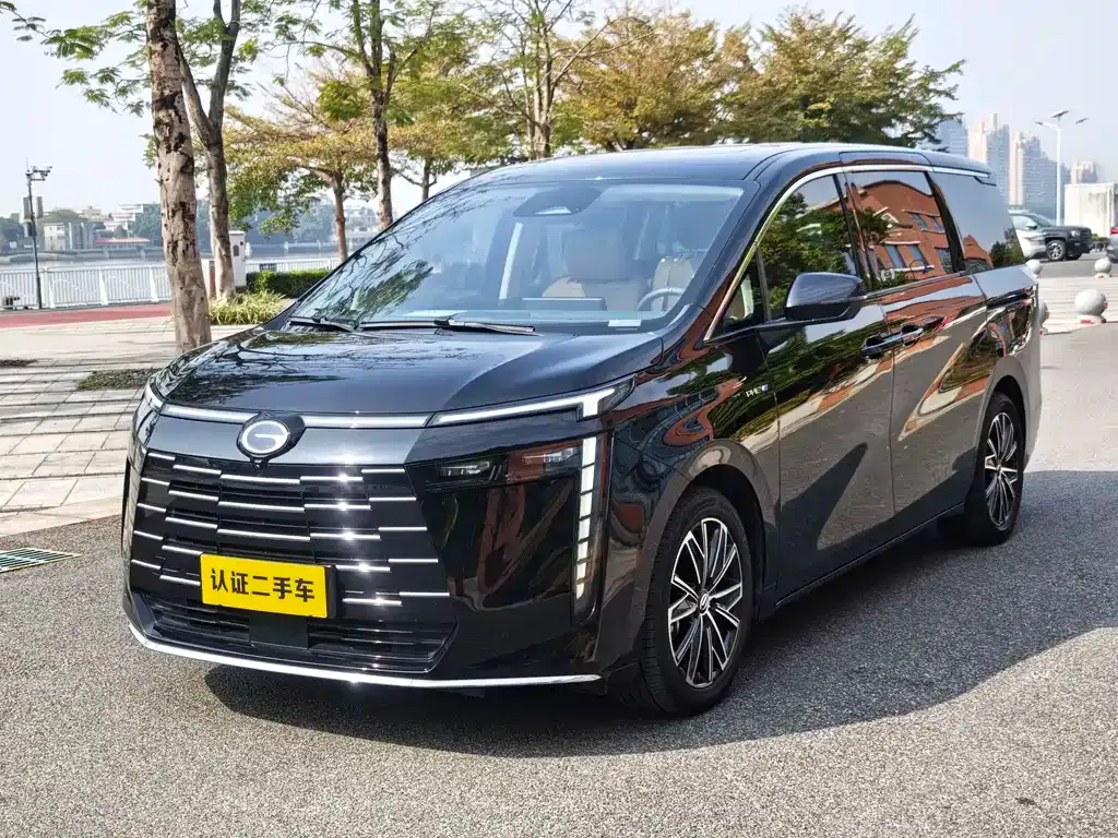 GAC Motor E8 Hybrid — фото 1