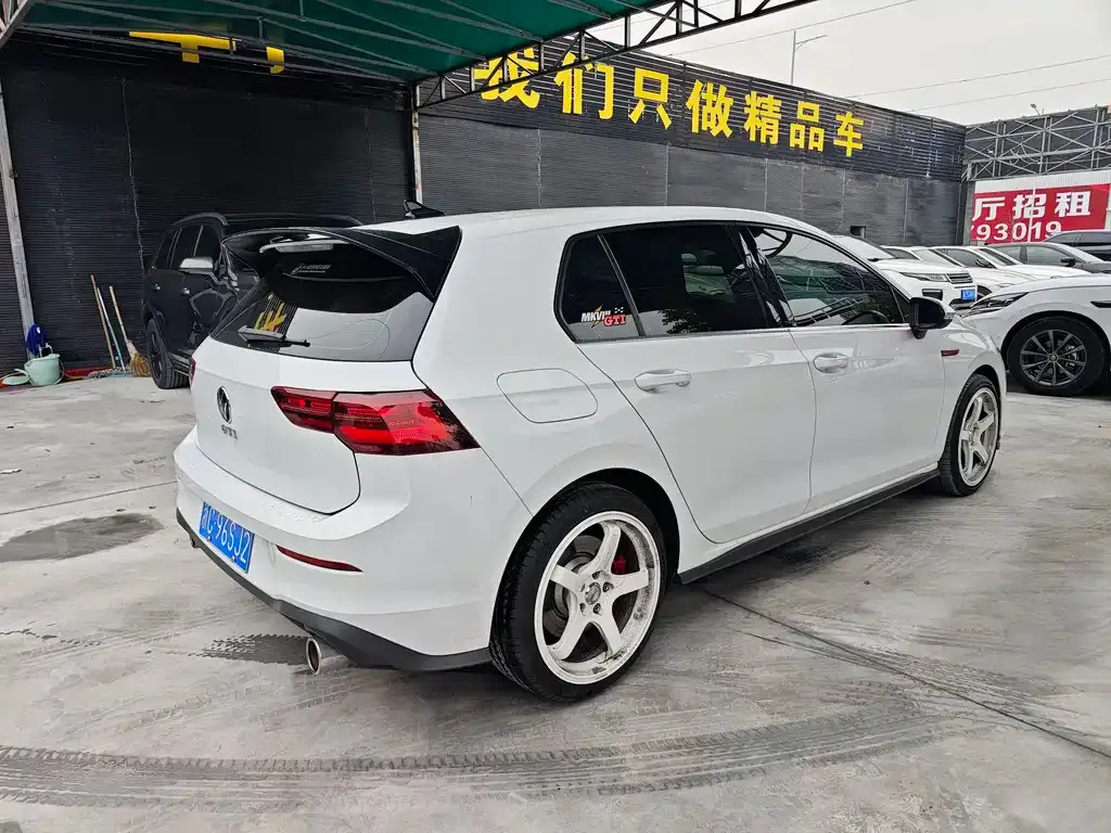 Volkswagen Golf GTI — фото 2