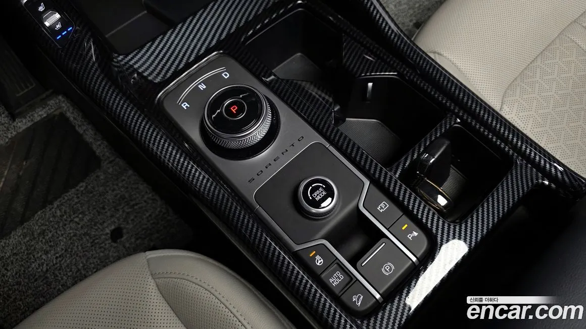 Kia Sorento — фото 10
