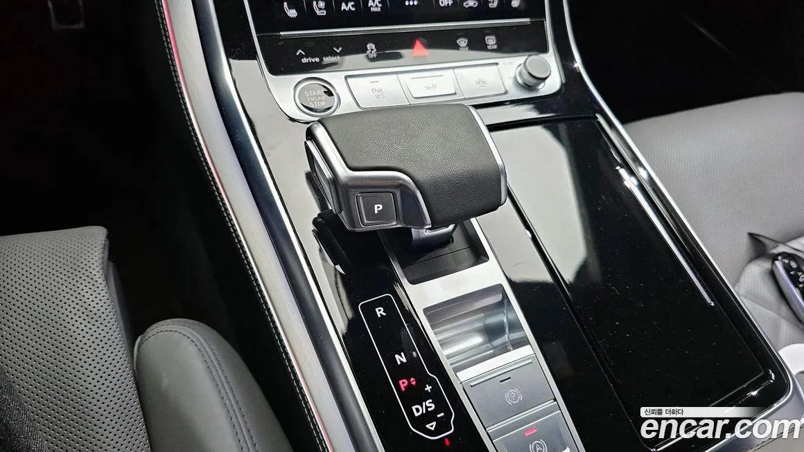 Audi Q8 — фото 4