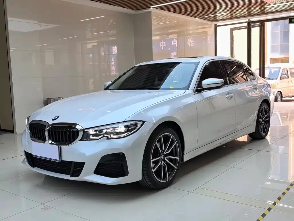 BMW 3 Series — фото 1