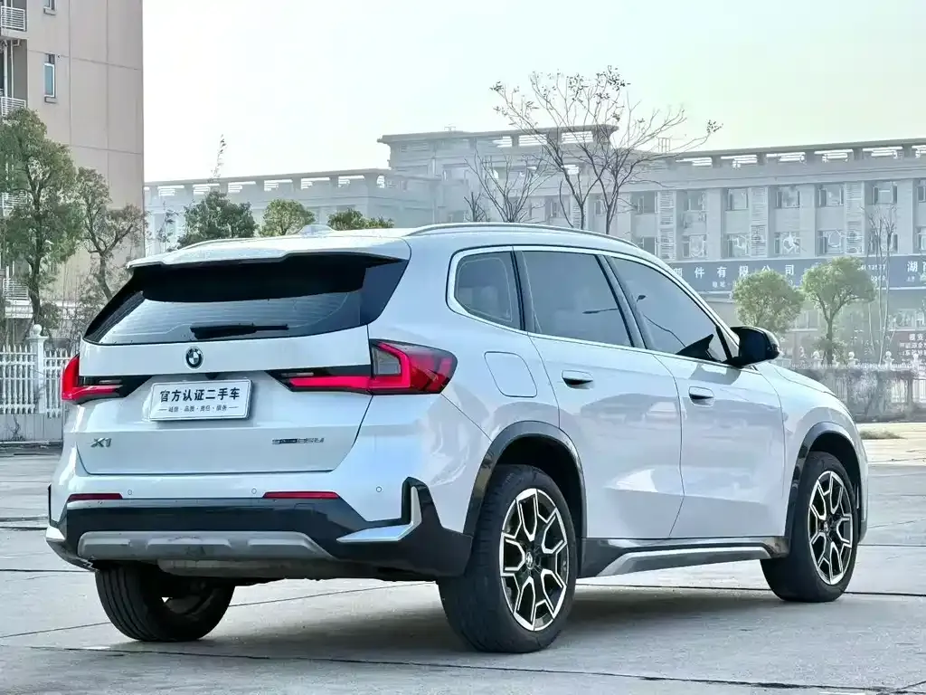 BMW X1 — фото 4