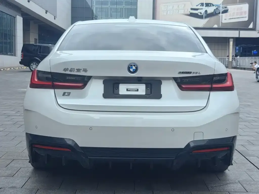 BMW i3 — фото 3