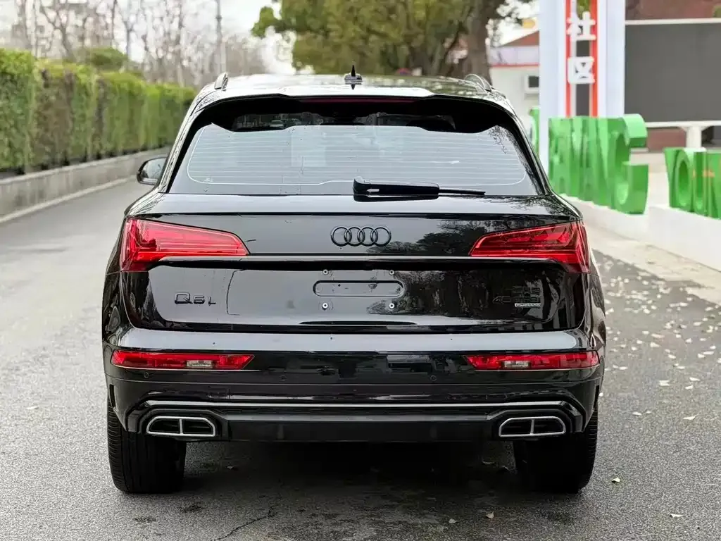 Audi Q5L — фото 2