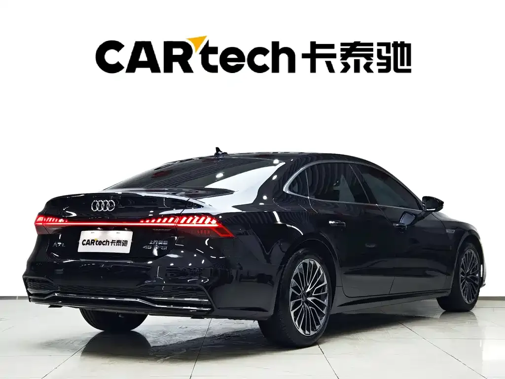 Audi A7L — фото 5