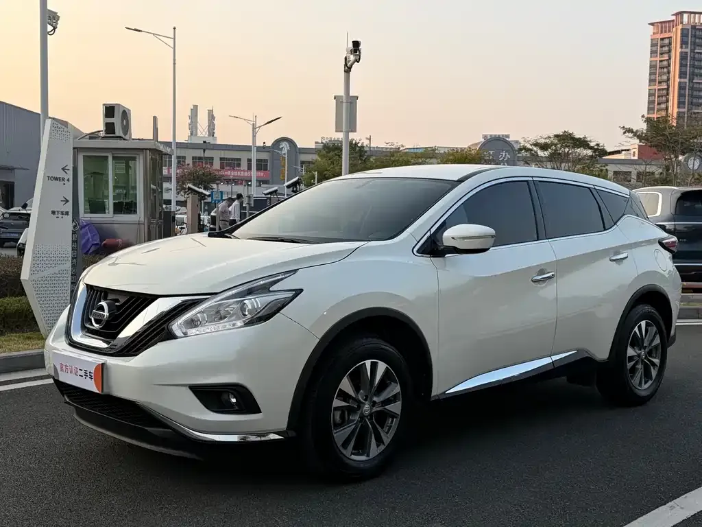 Nissan Murano — фото 1