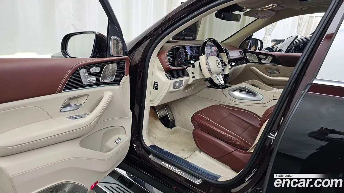 Mercedes-Benz GLS-Class — фото 7
