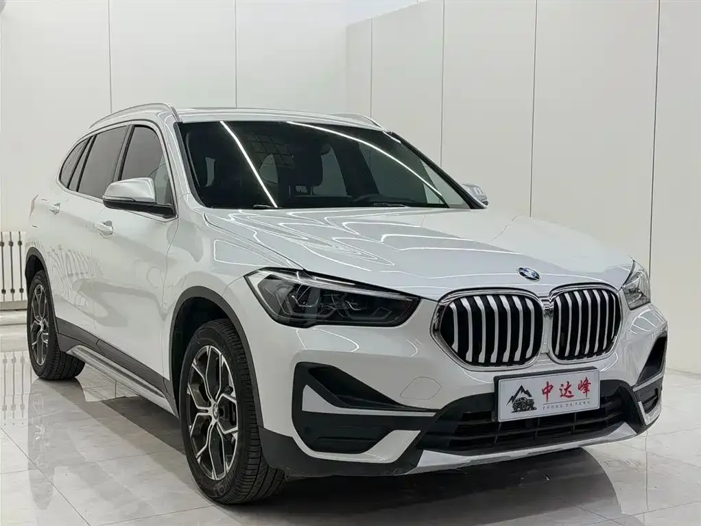 BMW X1 — фото 9