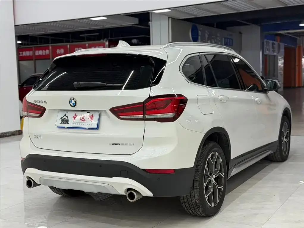 BMW X1 — фото 2
