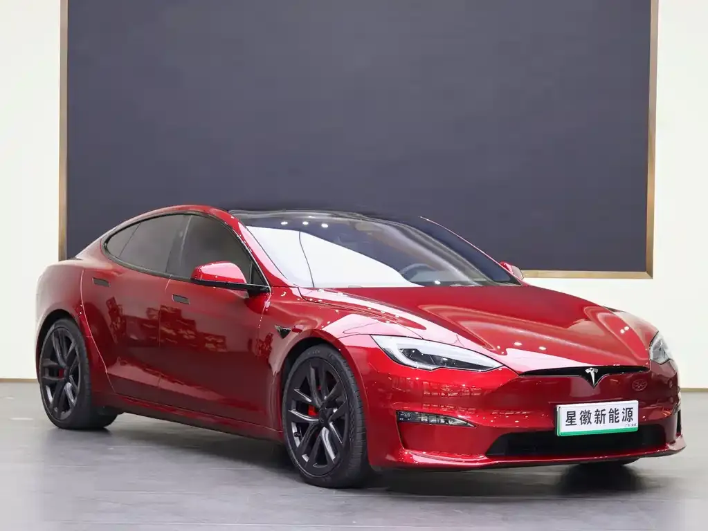 Tesla Model S — фото 4