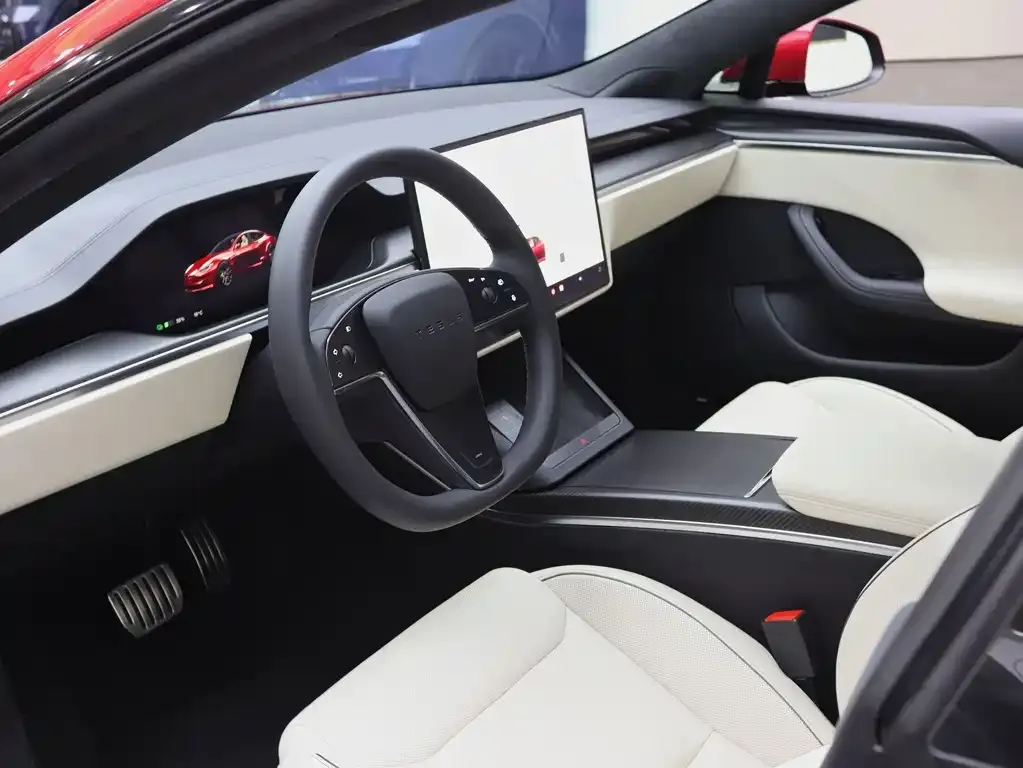 Tesla Model S — фото 10