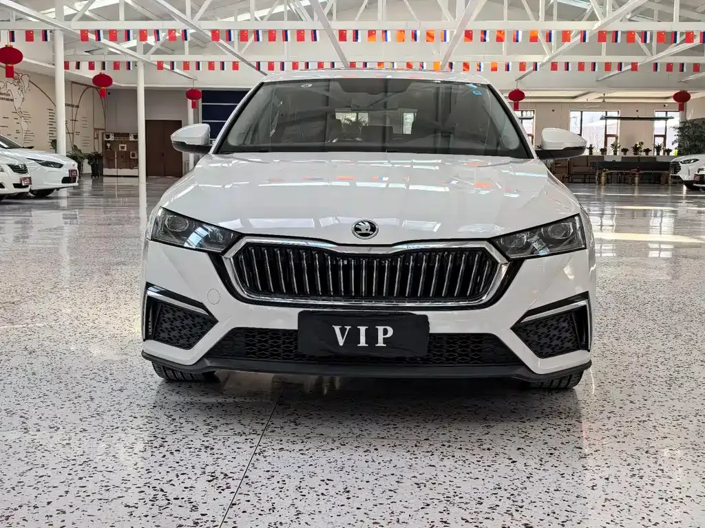 Skoda Octavia — фото 10