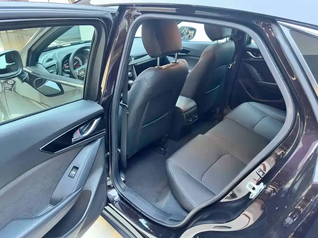 Mazda CX-4 — фото 9
