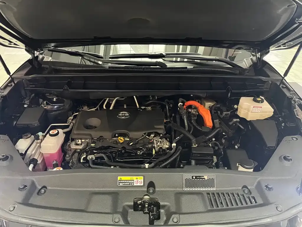 Toyota Crown Kluger — фото 6