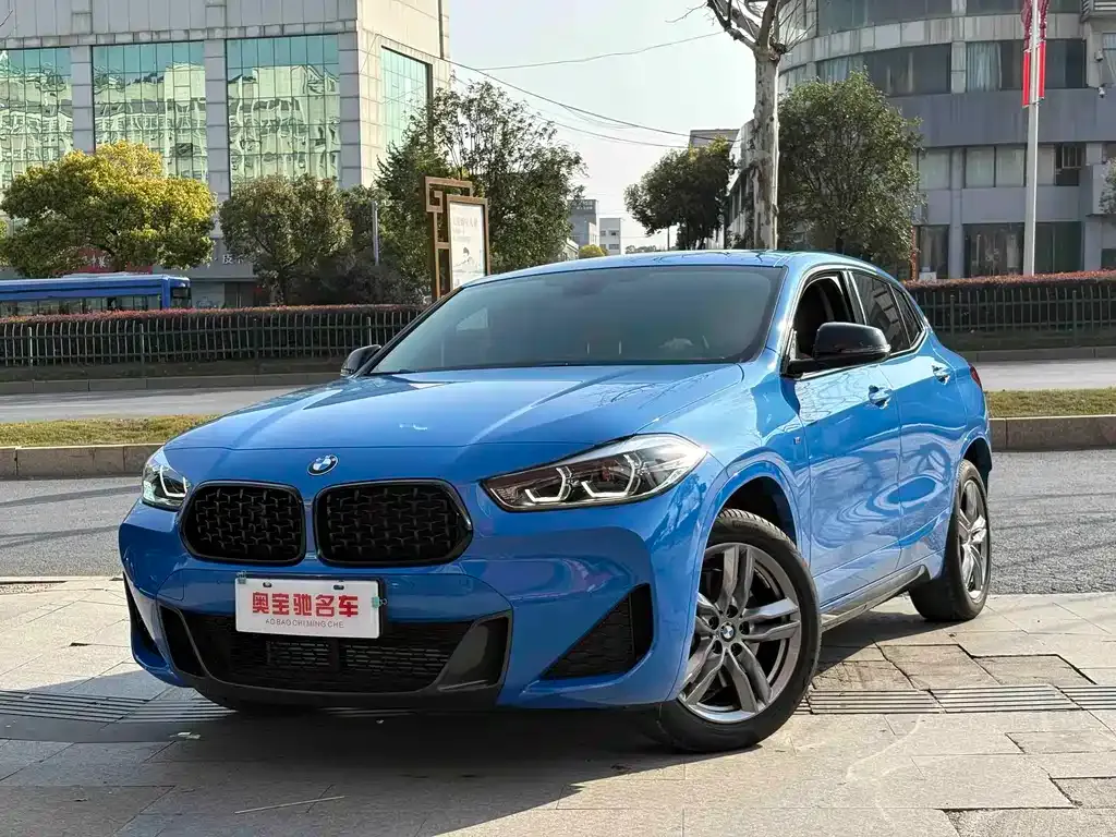 BMW X2 — фото 1