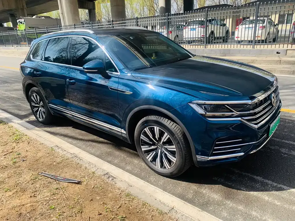 Volkswagen Touareg New Energy — фото 5