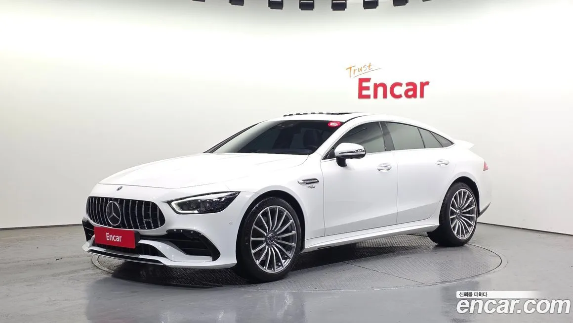 Mercedes-Benz AMG GT — фото 1