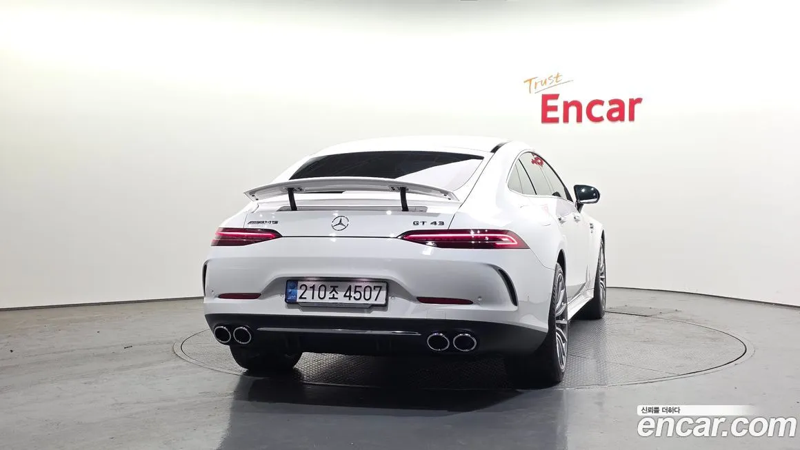 Mercedes-Benz AMG GT — фото 4