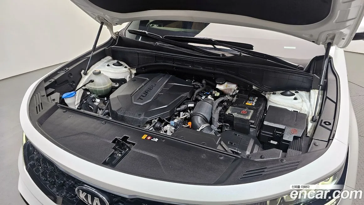 Kia Sorento — фото 4