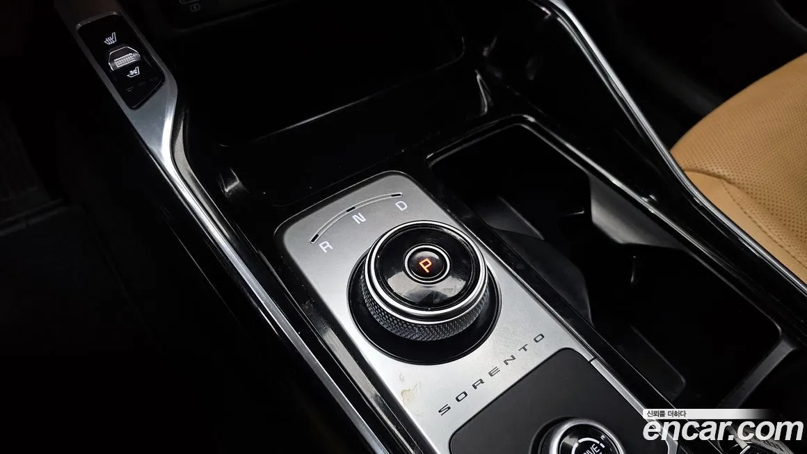 Kia Sorento — фото 9