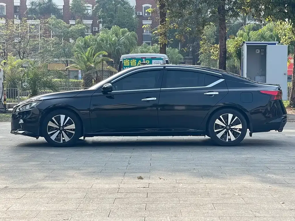 Nissan Teana — фото 9