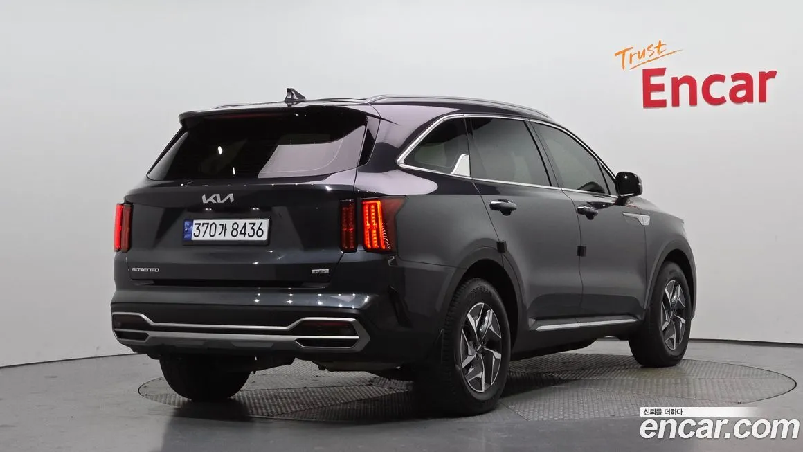 Kia Sorento — фото 8