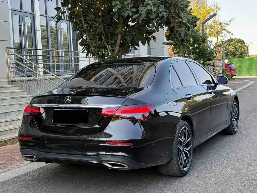 Mercedes-Benz E-Class (Import) — фото 9