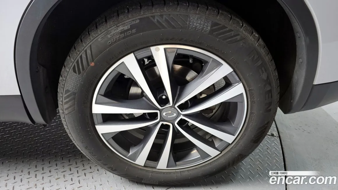 Renault Korea (Samsung) QM6 — фото 10