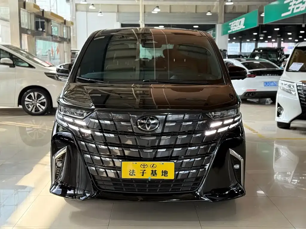 Toyota Alphard — фото 6