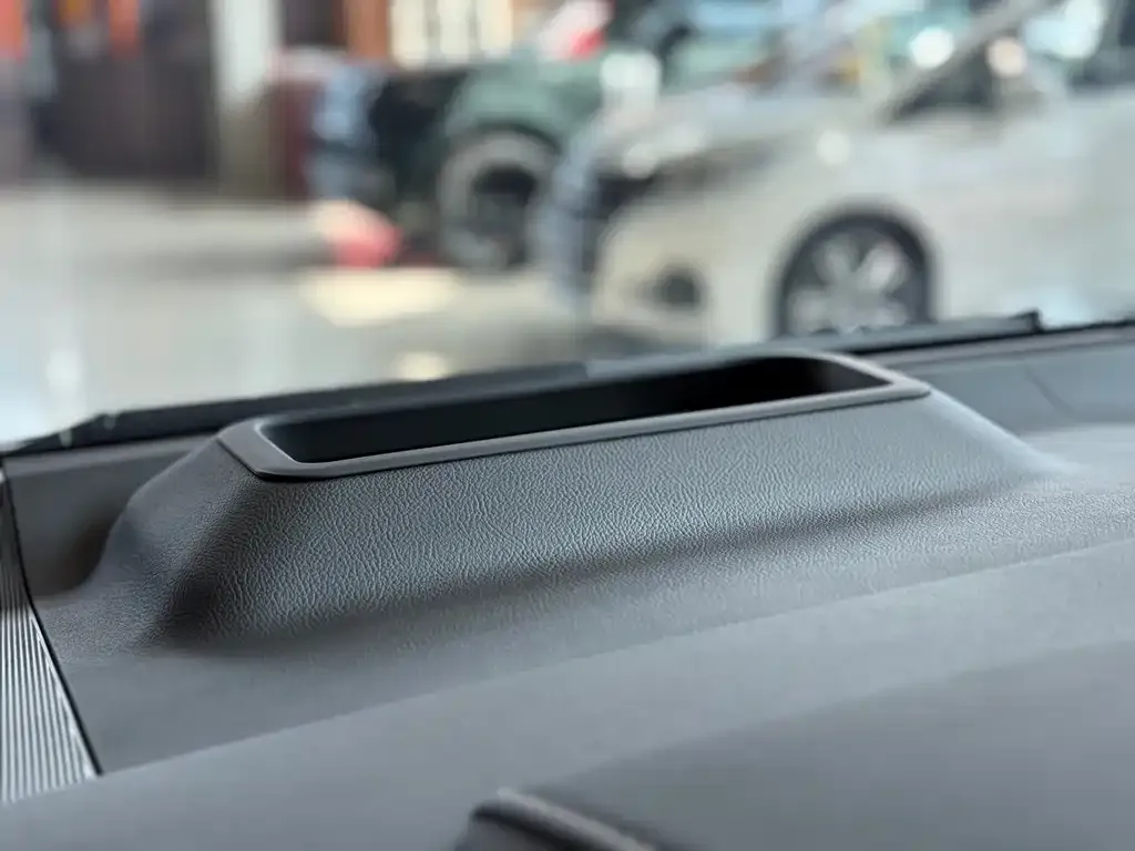 Toyota Alphard — фото 10