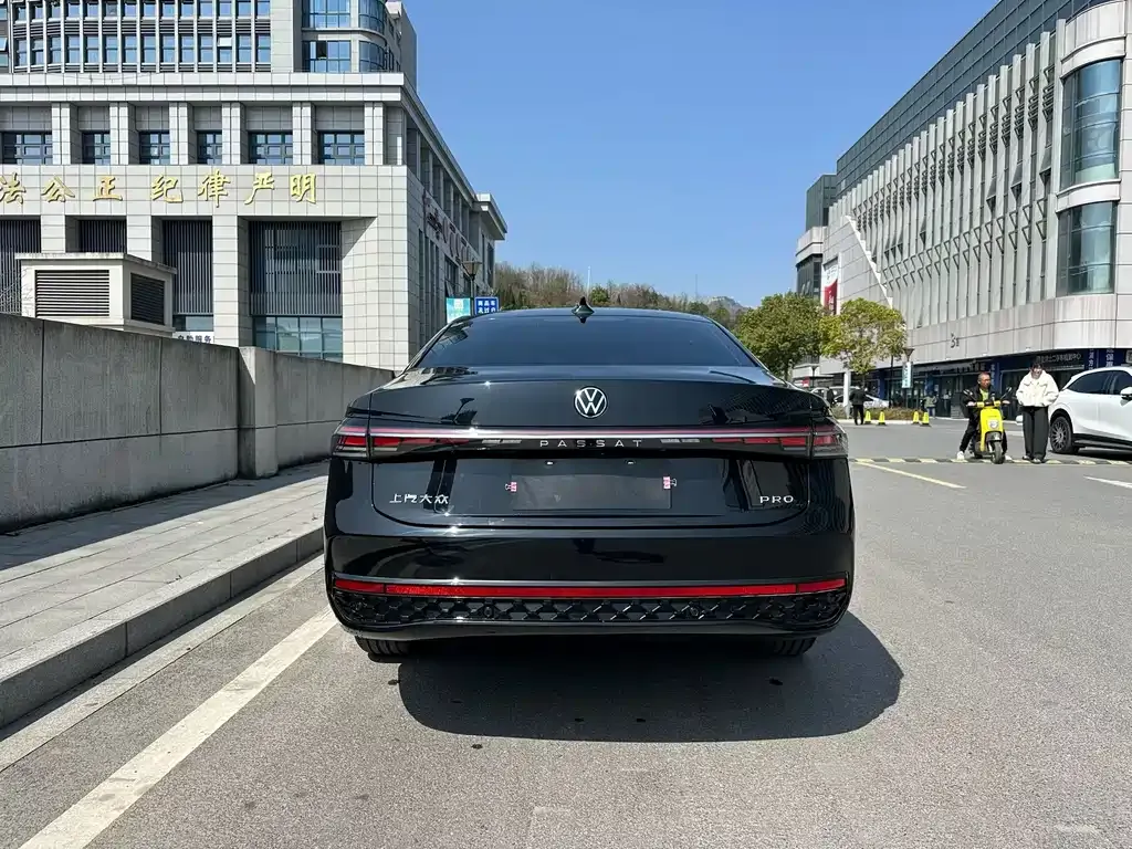 Volkswagen Passat — фото 5