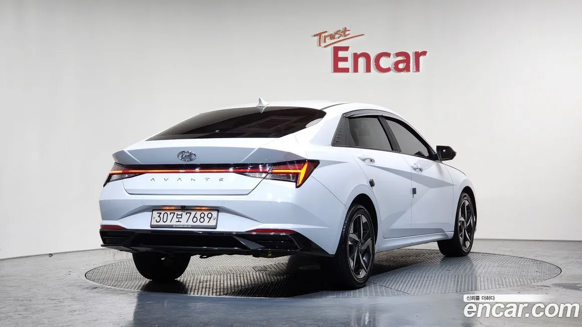 Hyundai AVANTE — фото 4