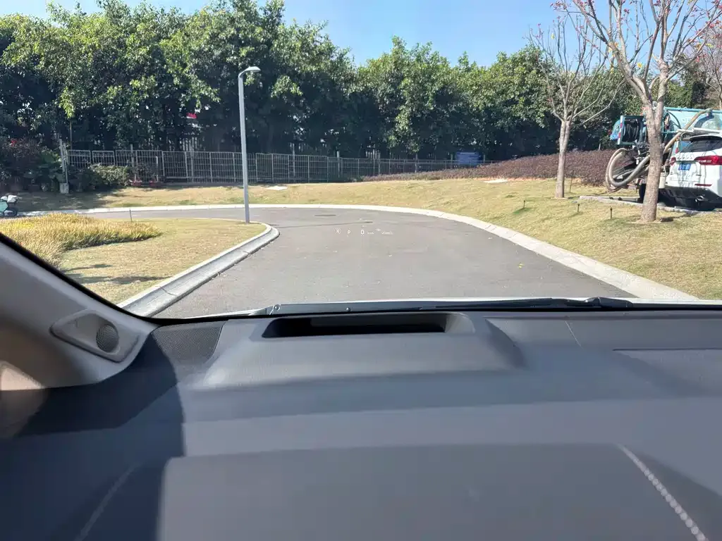 Toyota Alphard — фото 8