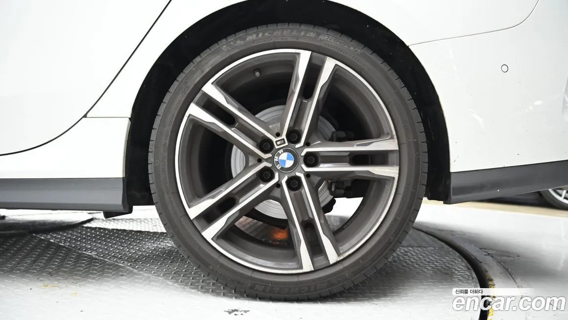 BMW 2-Series — фото 10