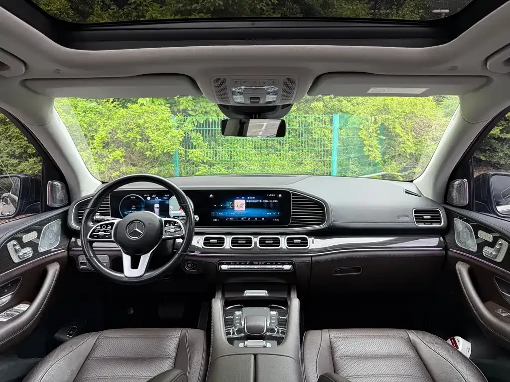 Mercedes-Benz GLS — фото 3