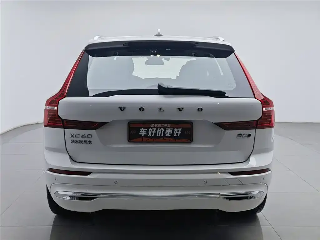 Volvo XC60 — фото 3